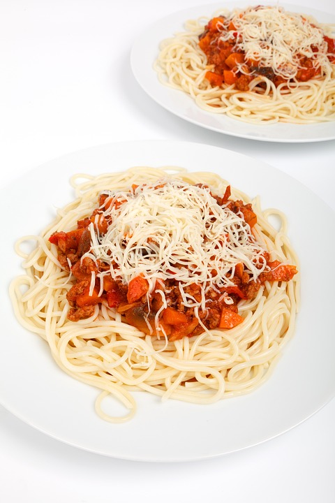 No-Peel Tomato Spaghetti Sauce: Homemade Recipe