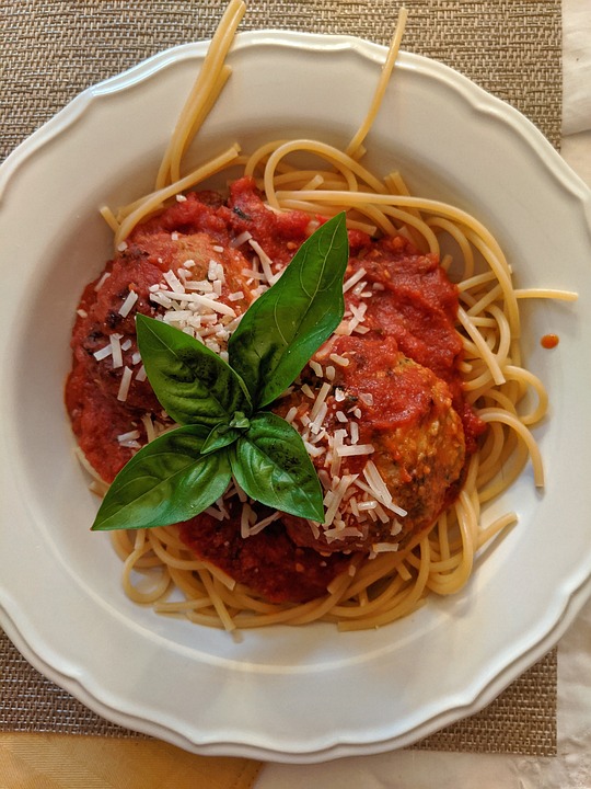 From Garden to Table: Homemade Spaghetti Sauce