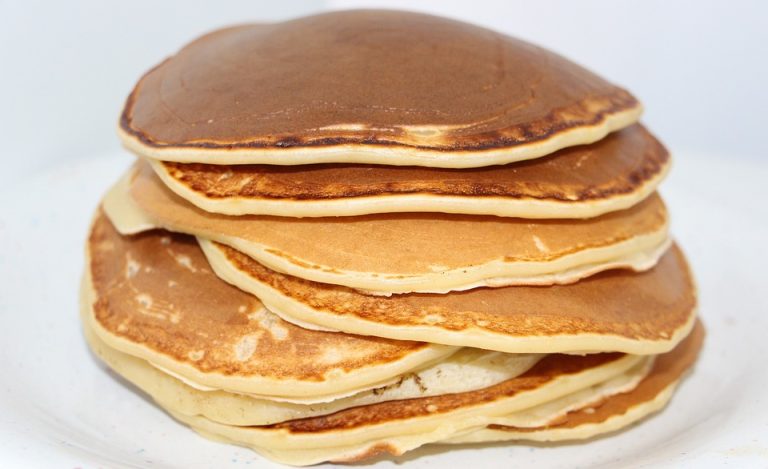 Vegan Pancake Recipe: No Milk Required