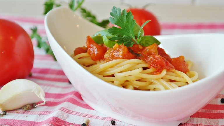 Best Homemade Spaghetti Sauce with Fresh Tomatoes