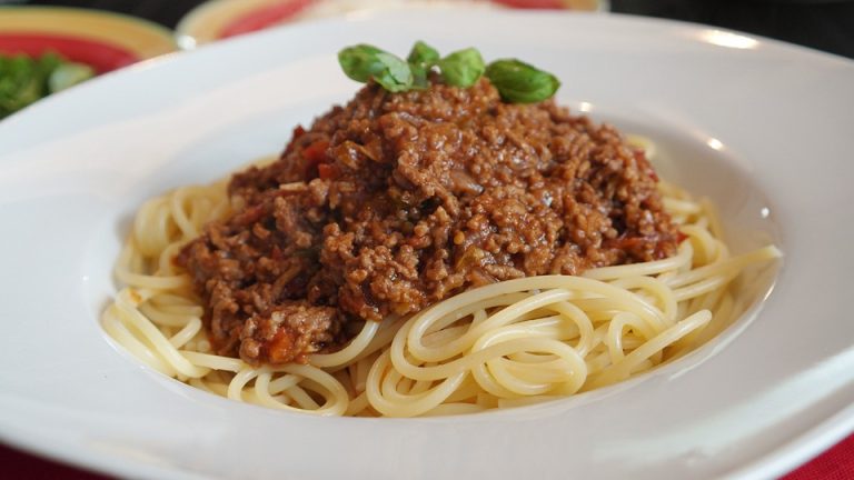 Calorie Count: Homemade Spaghetti with Meat Sauce