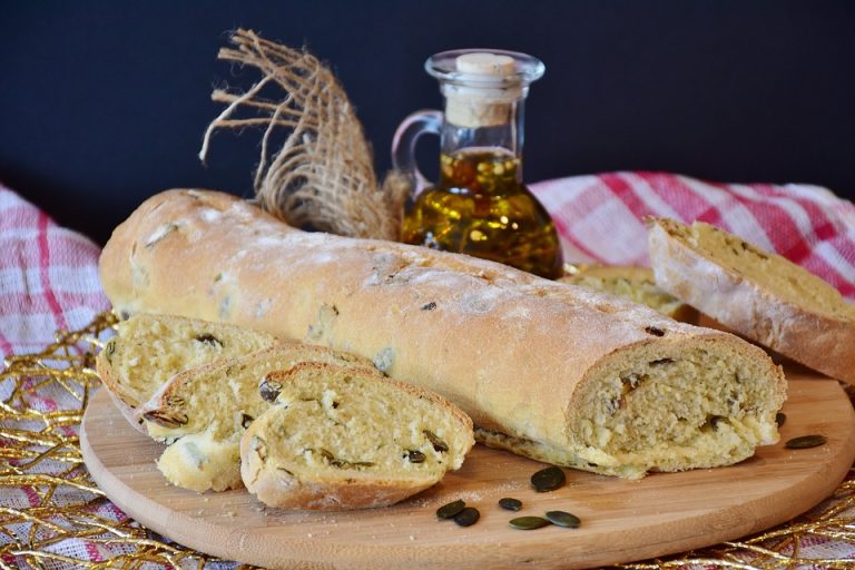 The Eco-Friendly Choice: Homemade Bread Bags for Freshness