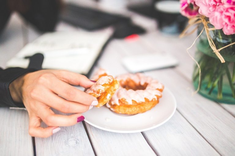 Easy Homemade Cinnamon Sugar Donut Recipe