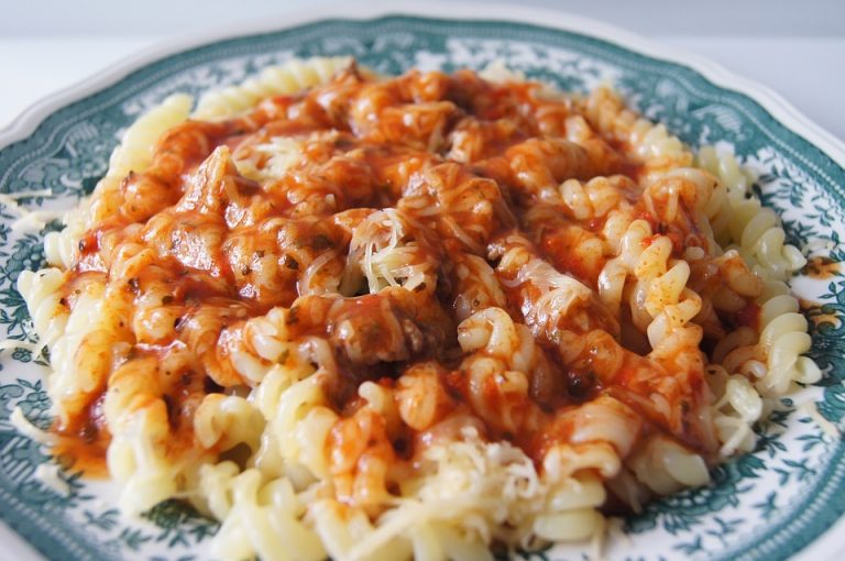 Nutritional Breakdown: Calories in Homemade Spaghetti Meat Sauce