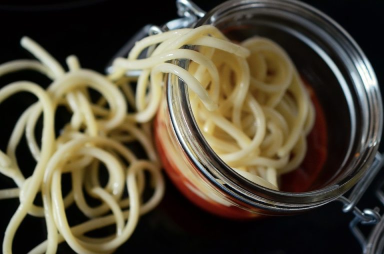 Best homemade freezer spaghetti sauce from garden tomatoes