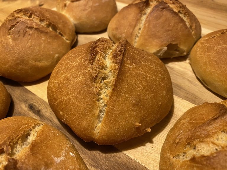 Healthier Choice: Homemade Bread vs Store Bought