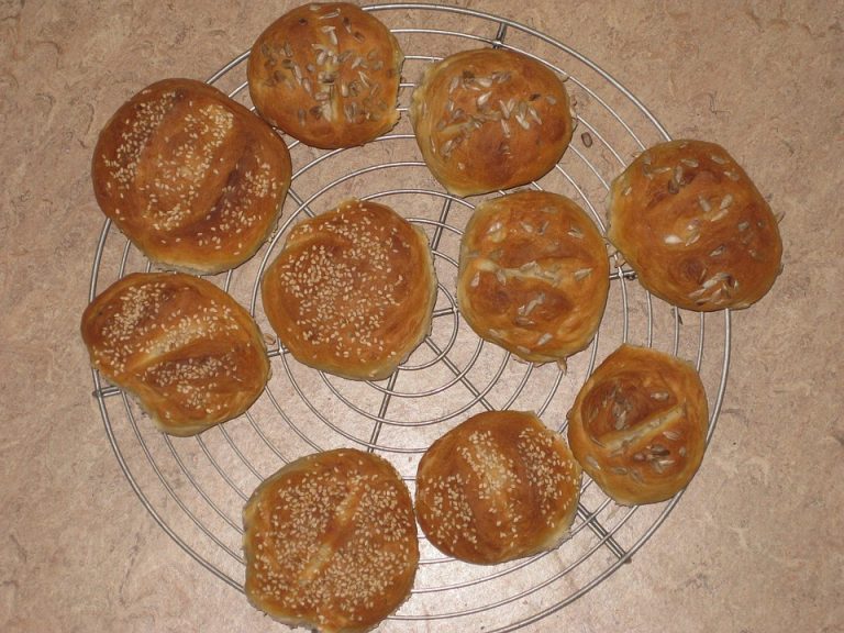 Delicious Homemade Garlic Bread with Regular Bread