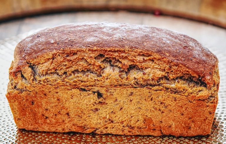 Baking Memories: Grandma’s Classic Homemade Bread